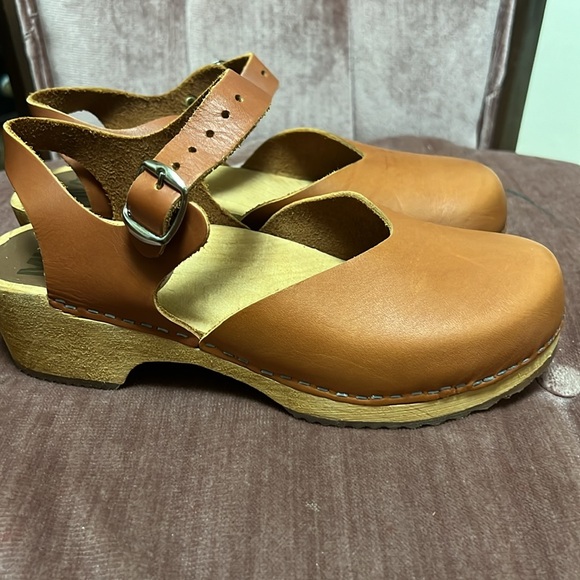 Mia Swedish/Sweden Clogs - Picture 5 of 5